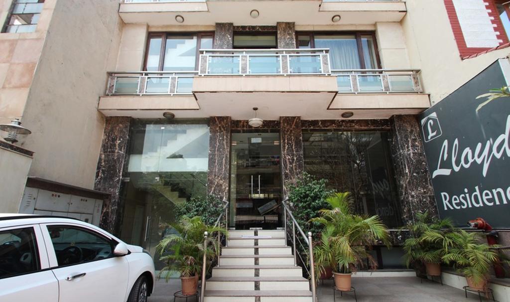Fabhotel Happy Residency