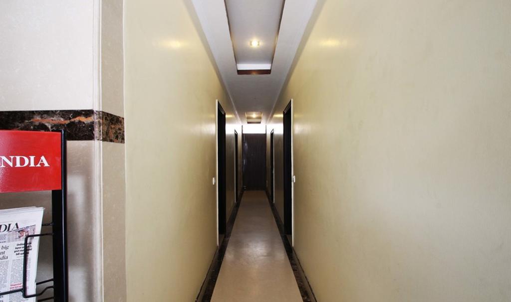 Fabhotel Happy Residency New Delhi