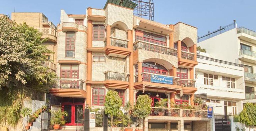 होटल Fabhotel Happy Residency 3*